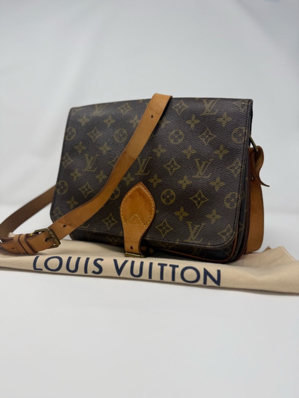 Authentic Louis Vuitton 1988 Monogram Cartoucherie MM - Excellent Vintage